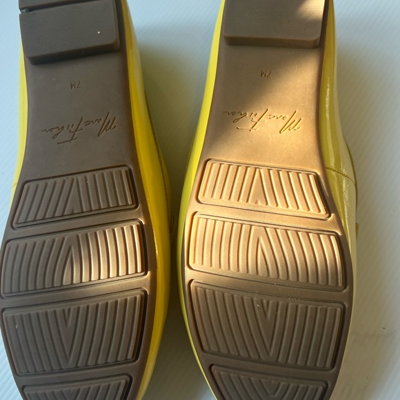 Marc Fisher yellow with gold hardware loafers - Picture 3 of 3